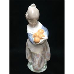 Lladró "Valencian Girl" #4841 Porcelain Figurine
