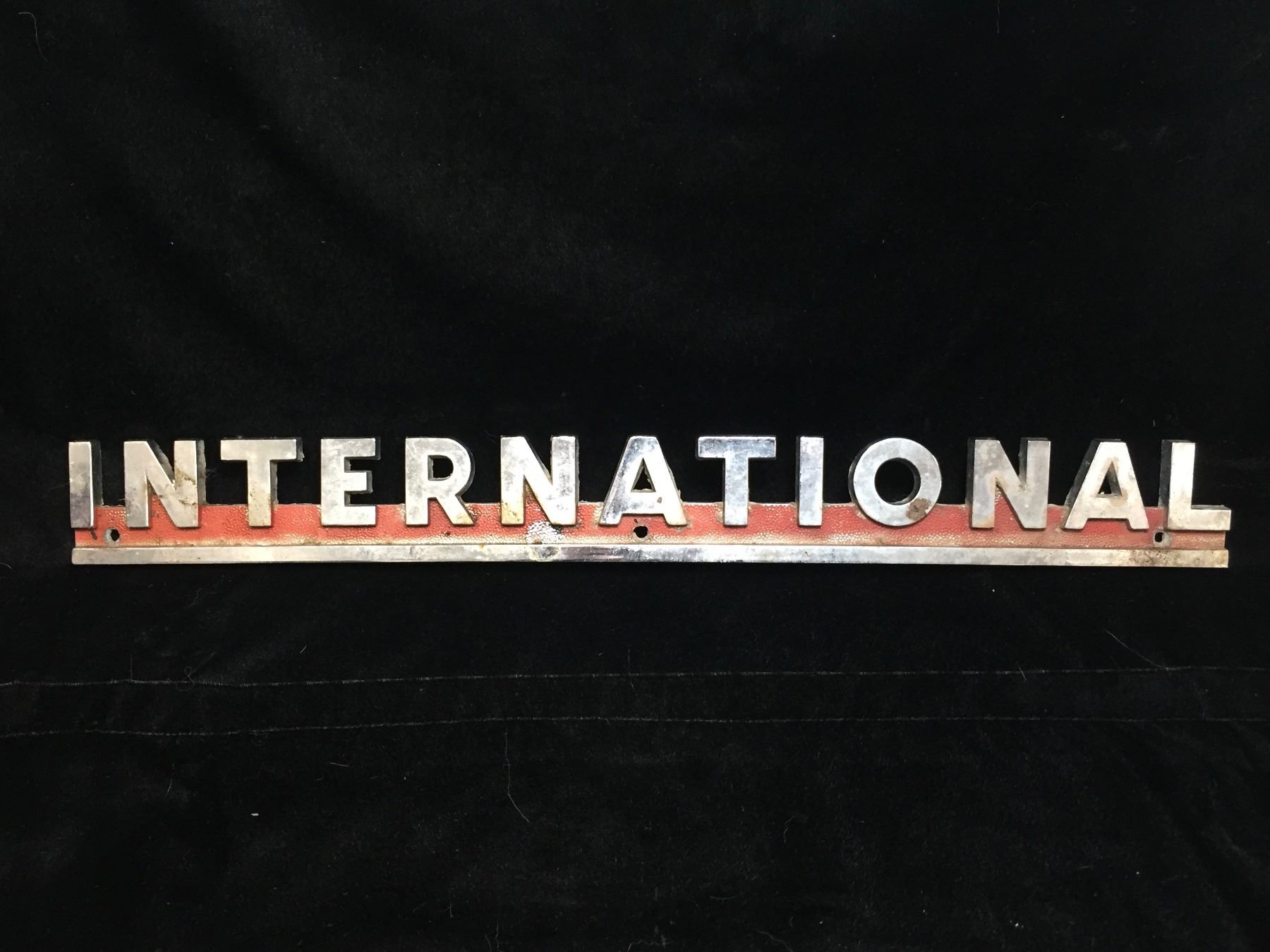 International Truck Logo Symbol
