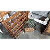 Image 3 : WOOD WINE SHELF AND METAL WINE RACK