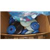 Image 2 : PALLET OF FREE WEIGHTS LIGHTING AND ESTATE GOODS