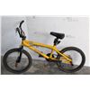 Image 1 : YELLOW HARO BIKE