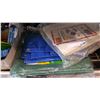 Image 1 : 2 TARPS