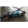 Image 2 : MAKITA 3200RPM ADJUSTABLE SPEED ANGLE GRINDER