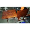 Image 2 : TWO FOLDING TV TRAYS
