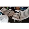 Image 2 : OVAL WHITE PATIO TABLE AND 3 CHAIRS