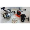 Image 2 : SMALL TOTE OF FISHING REELS