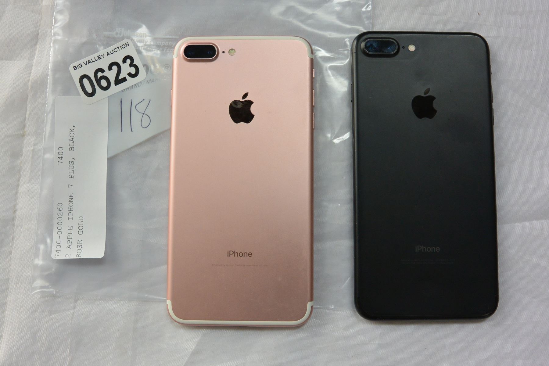 2 apple iphone 7 plus black rose gold