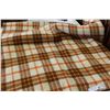 Image 2 : WOOL BLANKET