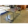 Image 2 : STAINLESS DINING TABLE