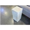 Image 1 : STONE PEDESTLE