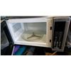 Image 2 : DANBY DESIGNER MICROWAVE
