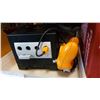 Image 2 : GAME CUBE W/ CONTROLLER AND GAME