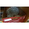 Image 1 : BOX OF CRYSTAL BOWLS AND SERVING PIECES