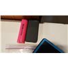 Image 2 : LOT OF 4 ASSORTED PORTABLE POWER BANKS