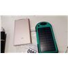 Image 2 : LOT OF 4 ASSORTED PORTABLE POWER BANKS
