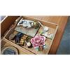 Image 2 : 2 TRAYS OF GLASS FLOWERS CHINA AND FIGURES