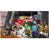 Image 2 : TIN OF COLLECTIBLES, BARBIE DRESS, ETC