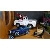 Image 1 : 3 METAL TOY CARS