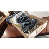 Image 1 : LOT OF HEADPHONES AND PHONE FM TRANSMITTER