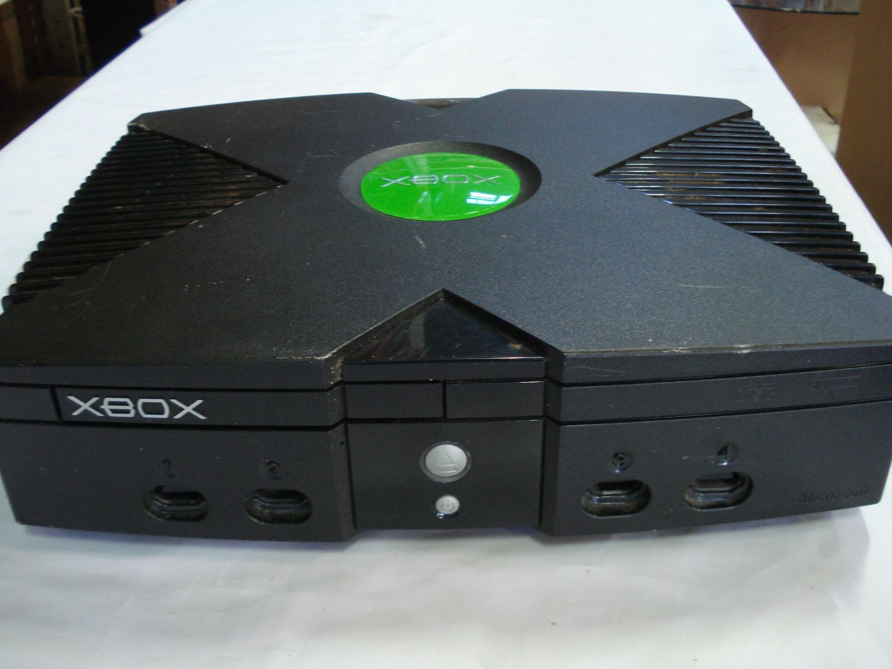 DELL PC WITH HP MONITOR AND ORIGINAL XBOX CONSOLE