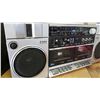 Image 2 : SANYO GHETTO BLASTER
