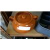 Image 2 : MEDALTA LIDDED CROCK AND VINTAGE CASE