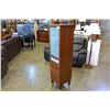 Image 2 : MODERN CABINET W/ GLASS DOOR