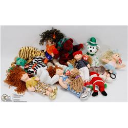 SMALL LOT OF TY BEANIE BABIES