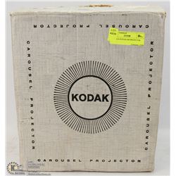 VINTAGE KODAK 600 PROJECTOR