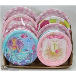 FLAT OF DISPOSABLE PLATES