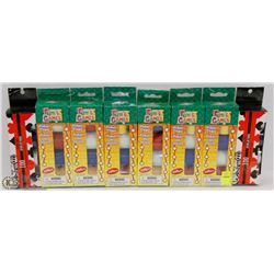 8 PACKS OF 100 POKER CHIPS