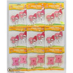 BUNDLE OF STICK ON WALL HOOKS