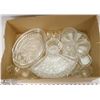 Image 1 : 7) 3 DIFFERENT SETS OF SNACK TRAYS & CUPS, 2 TRAYS