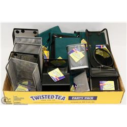 FLAT OF DESK ORGANIZERS