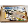 Image 1 : BOX OF ASSORTED SCREWDRIVERS