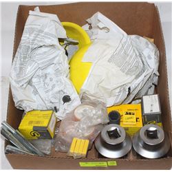 FLAT WITH 2 LARGE SOCKET DRIVES FUSES INCLUDING