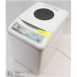 BLACK & DECKER ALL-IN-ONE PRO BREAD MAKER