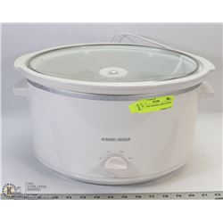 BLACK AND DECKER LARGE CROCK POT