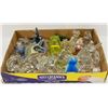 Image 1 : BOX OF ASSORTED GLASS ORNAMENTS.