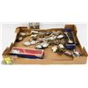 Image 1 : FLAT OF VINTAGE COLLECTABLE SPOONS,INC GOLD AND