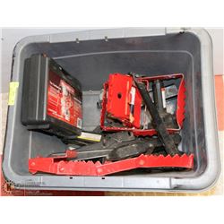 FLAT OF 4 CAR JACKS, 2 HITCHES, ACCESSORIES, LOCK,