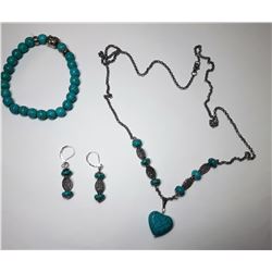 18)  SILVER TONE & TURQUOISE SUITE OF