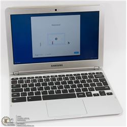 SAMSUNG CHROME BOOK WITH CHARGER