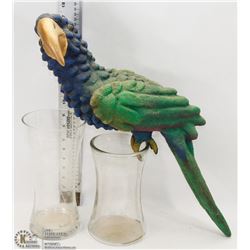 22" PARROT WITH 2 VASES.