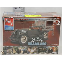 BEVERLY HILLBILLIES 1:24 MODEL KIT.