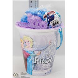 NEW DISNEY PRINCESS BEACH & SAND TOY SET.