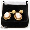 Image 1 : VINTAGE CAMEO PORTRAIT EARRINGS