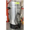 Image 1 : WESTBEND HOT BEVERAGE DISPENSER 120V WITH STRAINER