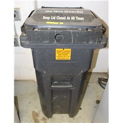 LATCHING BEAR SAVER GARBAGE CAN WITH WHEELS
