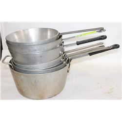 GROUP OF SEVEN COMMERCIAL ALUMINUM SAUCE PAN